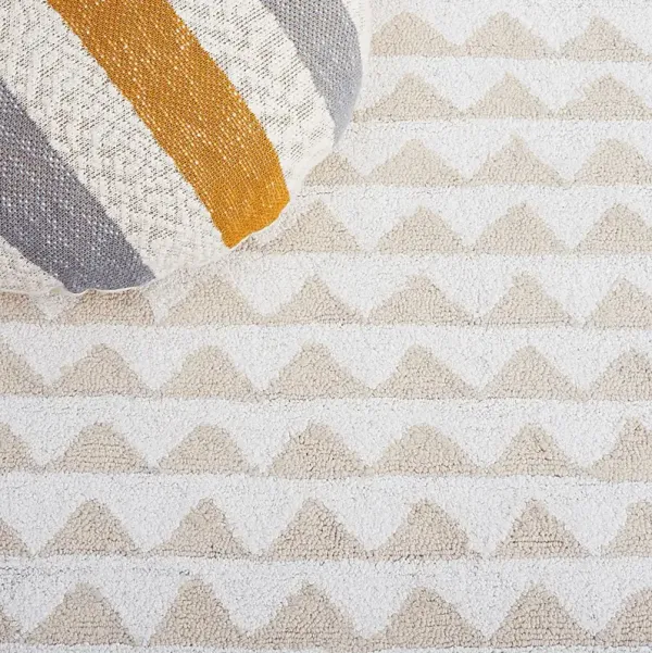 Urni Ivory/Beige 5' x 8' Rug