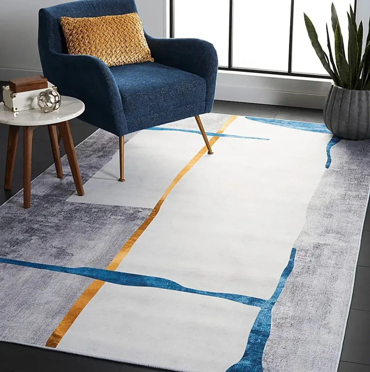 Vopha Gray 5' x 8' Rug