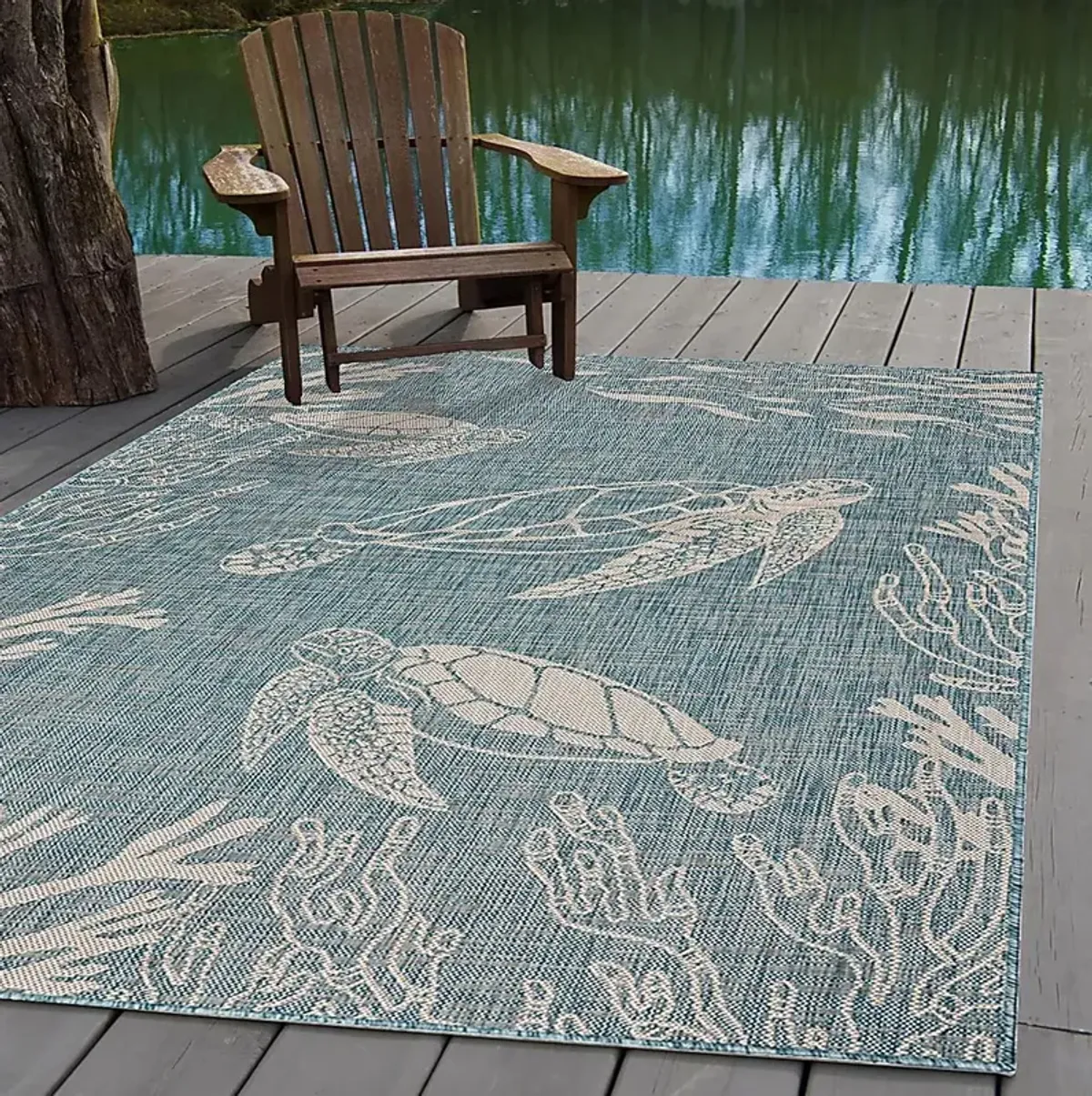 Soweyn Aqua/White 5'3 x 7' Indoor/Outdoor Rug