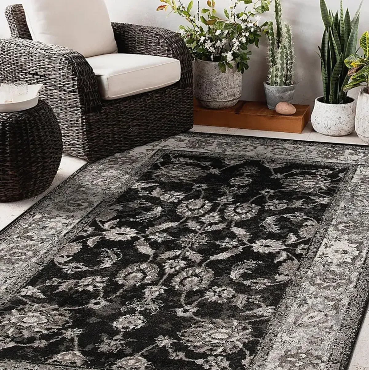 Amshall Black 7'9 x 9'9 Rug