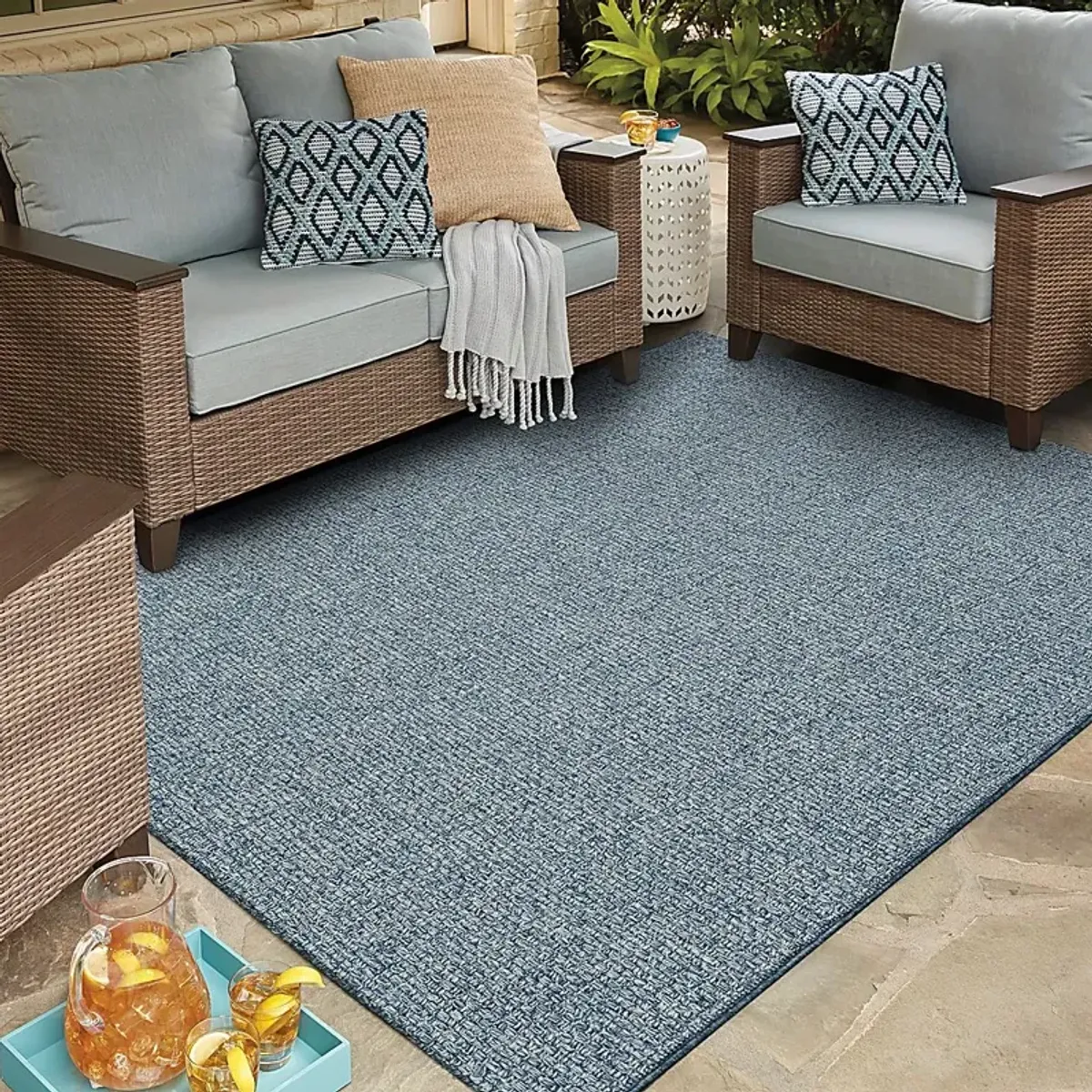 Salt Life Buxlam Bay Blue 6'6 x 9' Indoor/Outdoor Rug