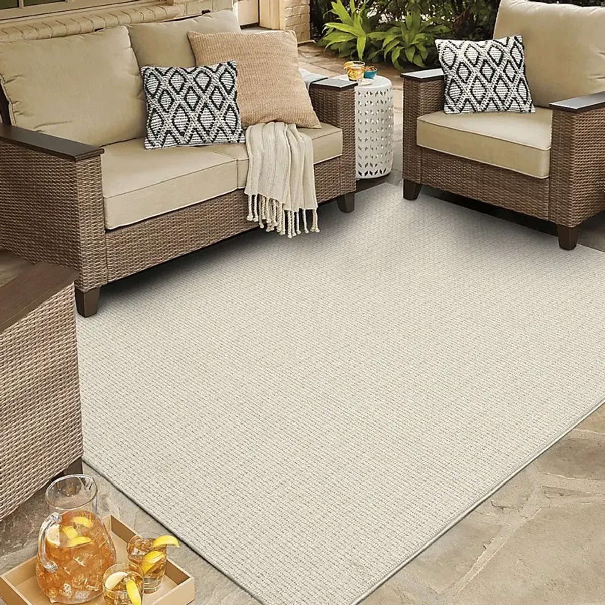 Salt Life Buxlam Bay Cream 6'6 x 9' Indoor/Outdoor Rug