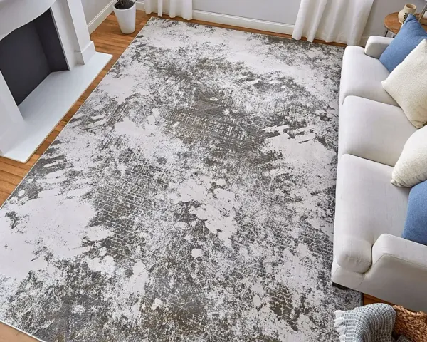 Lallo Silver 6'7 x 9'6 Rug
