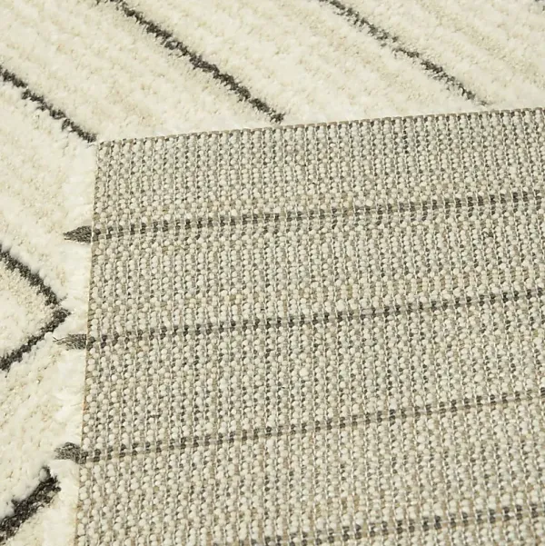 Acee Cream 7'10 x 10' Area Rug