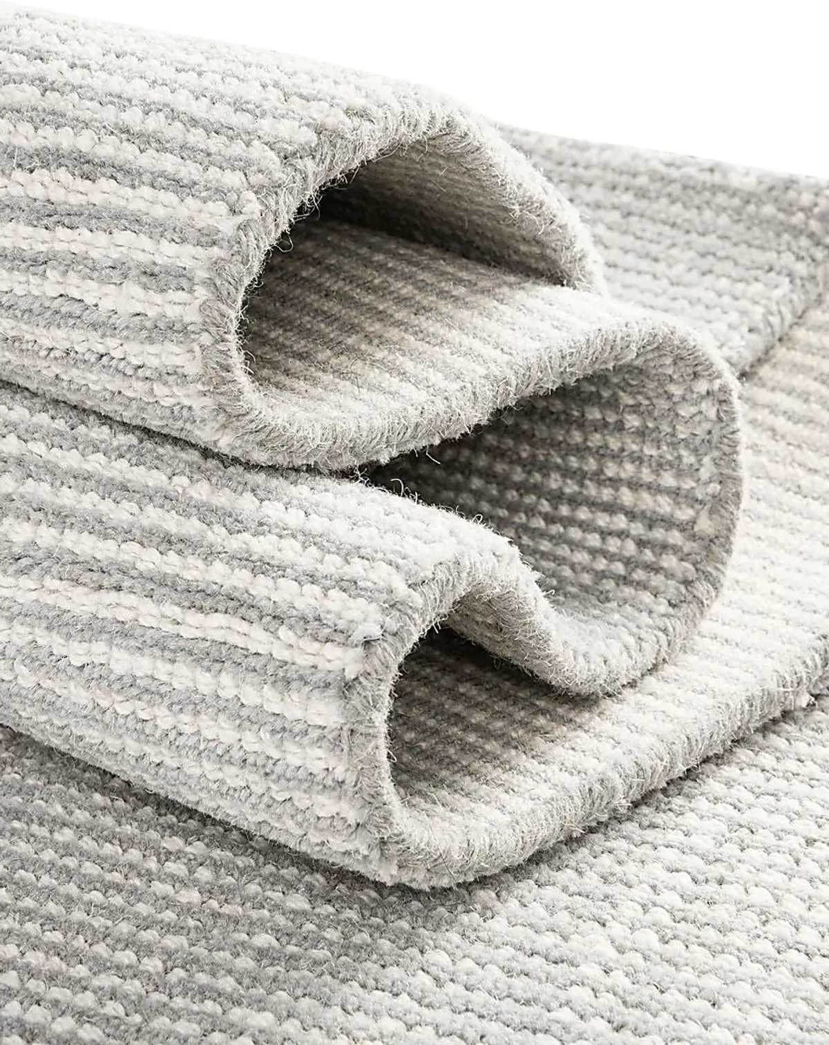 Marmot Light Gray 9' x 12' Rug