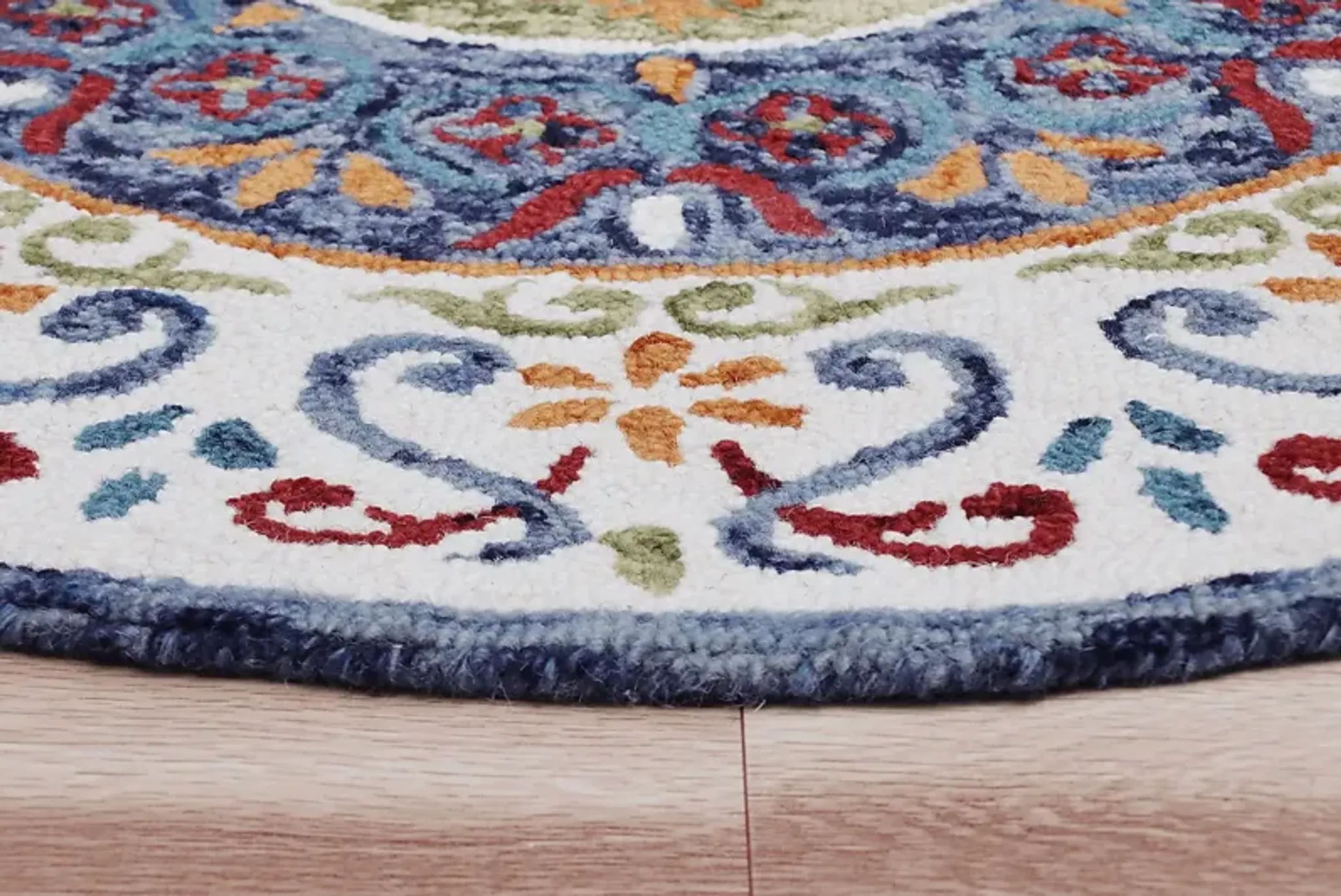 Ayanka Ivory 4 Round Rug Rooms To Go | Furniture.com
