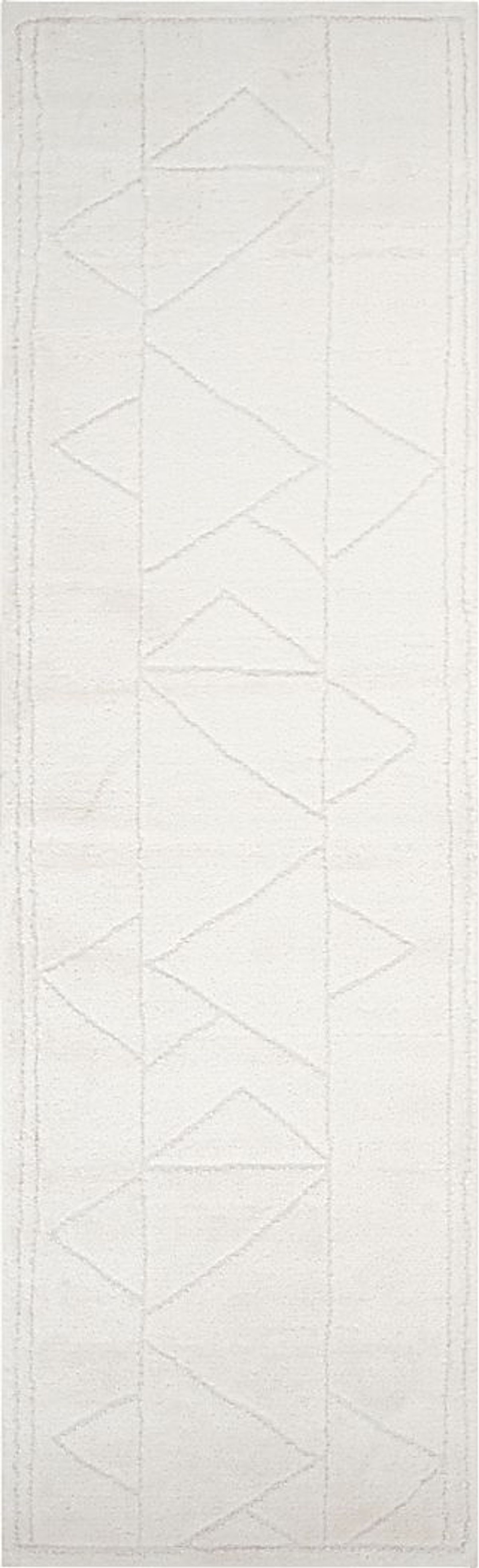 Damaray Ivory 2'6 x 10' Runner Rug