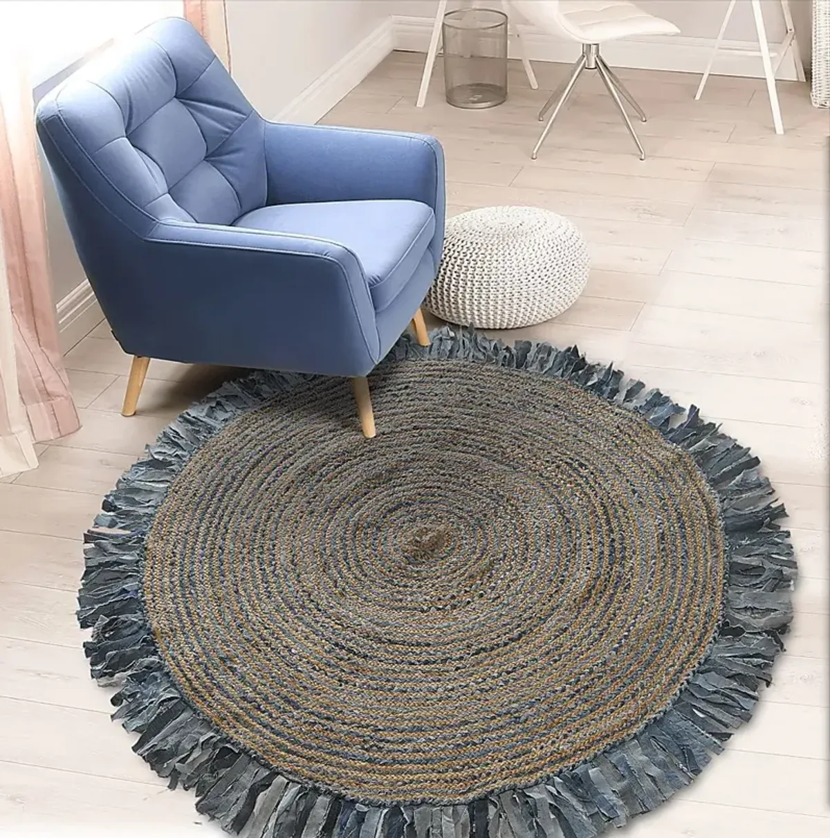 Reizu Blue 5'6 Round Rug