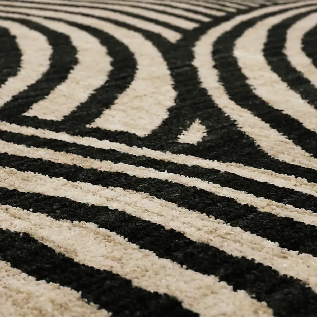 Bobby Berk Remolino Black 2'4 x 7'10 Runner Rug