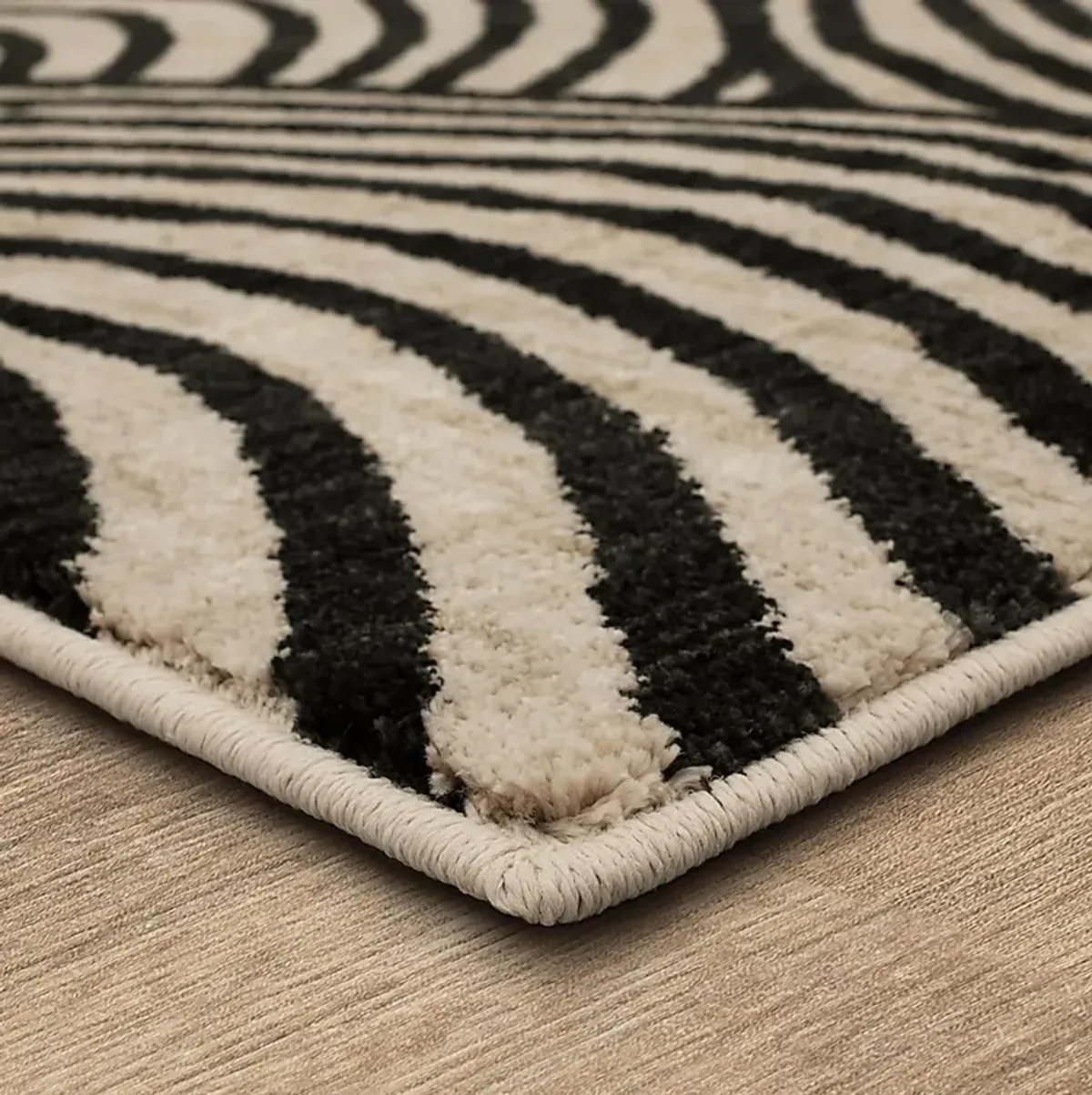 Bobby Berk Remolino Black 2'4 x 7'10 Runner Rug