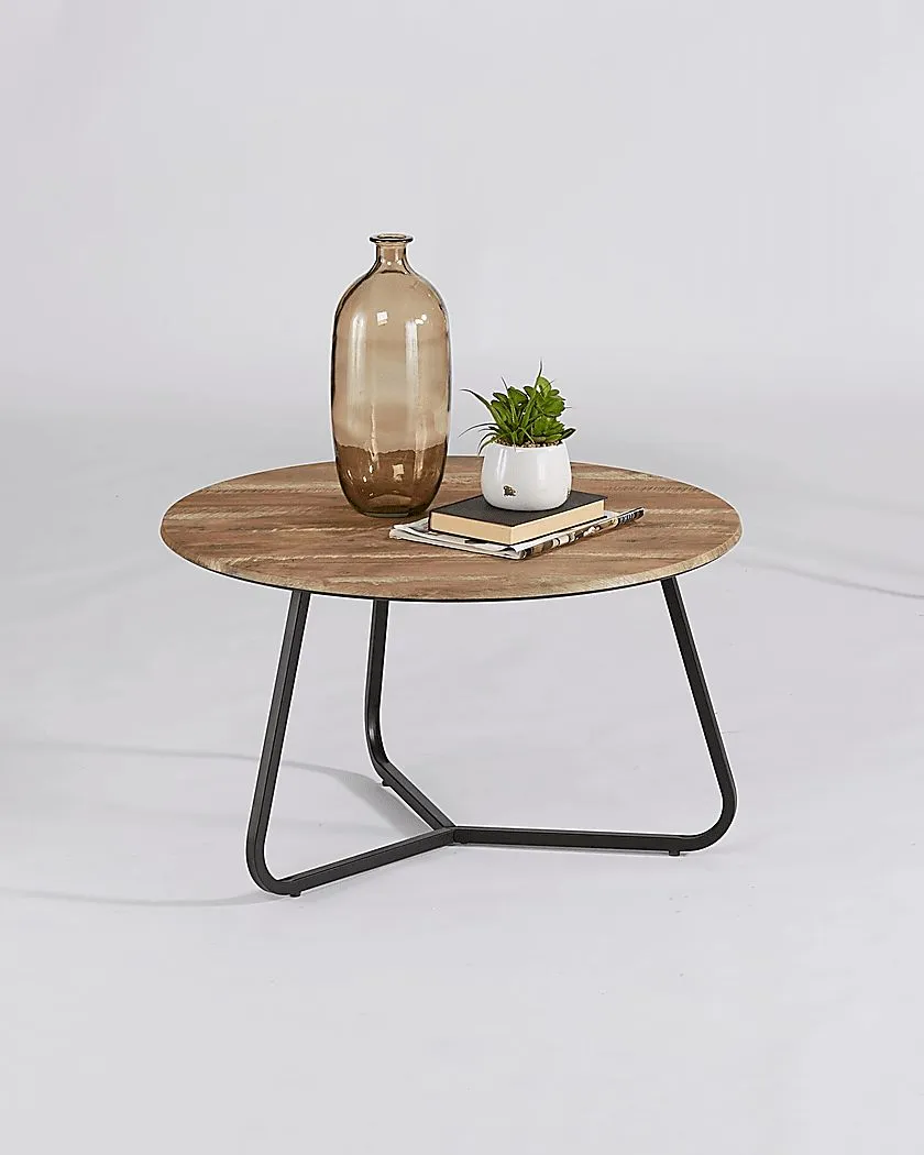 Bregina Brown Cocktail Table