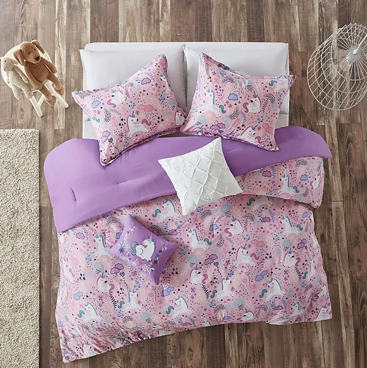 Vireo Pink Twin Comforter Set