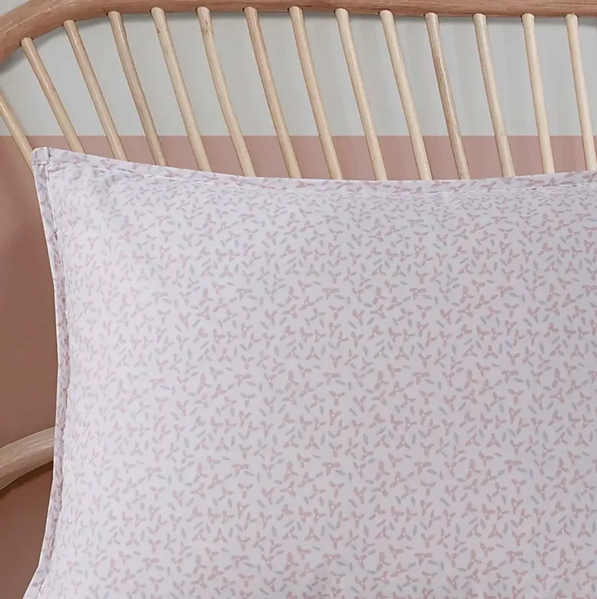 Maiya Blush Twin Quilt Set