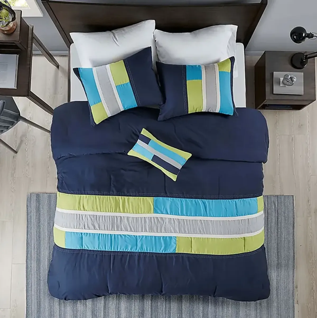 Meike Blue Full Comforter Set