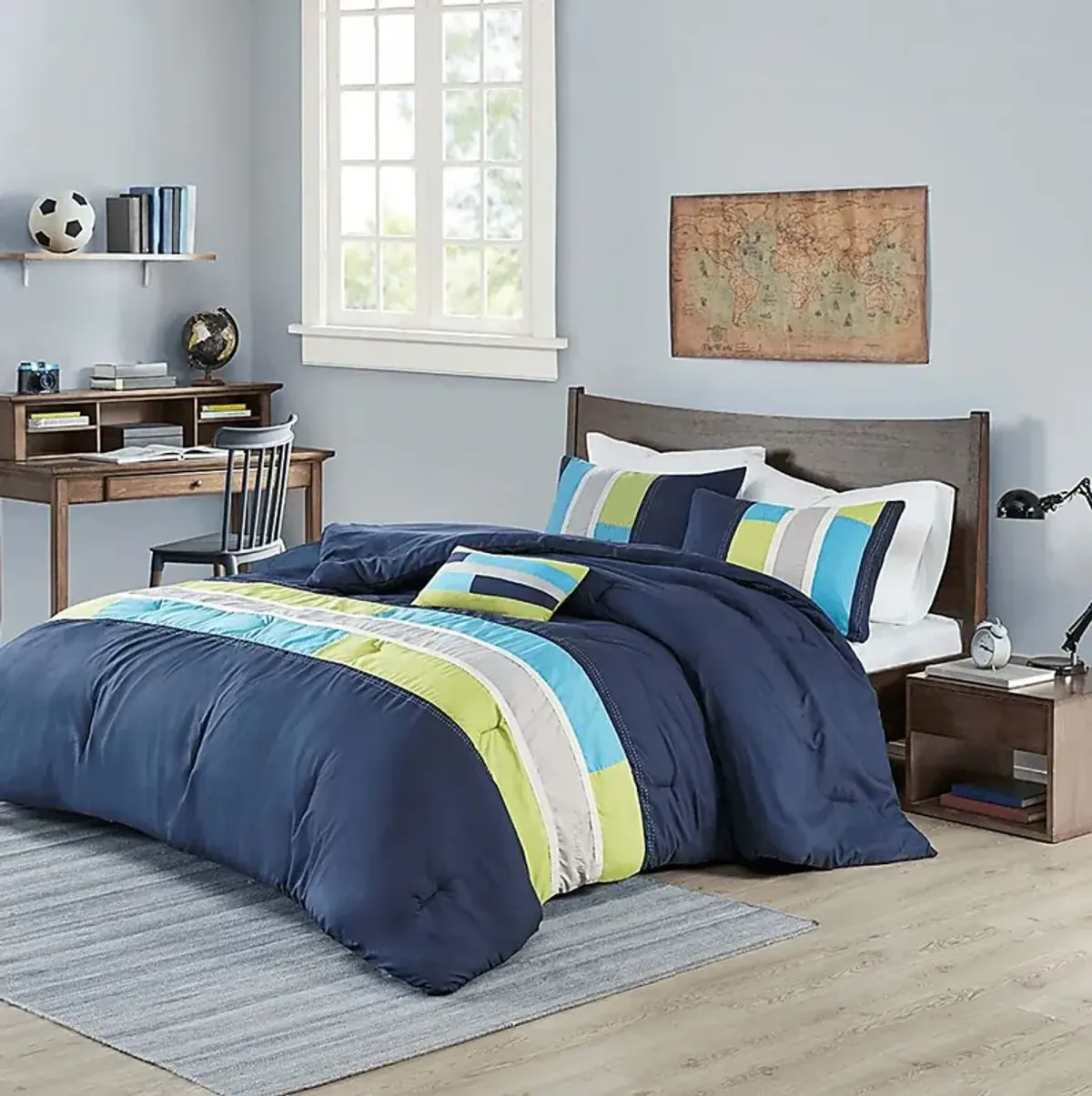 Meike Blue Full Comforter Set