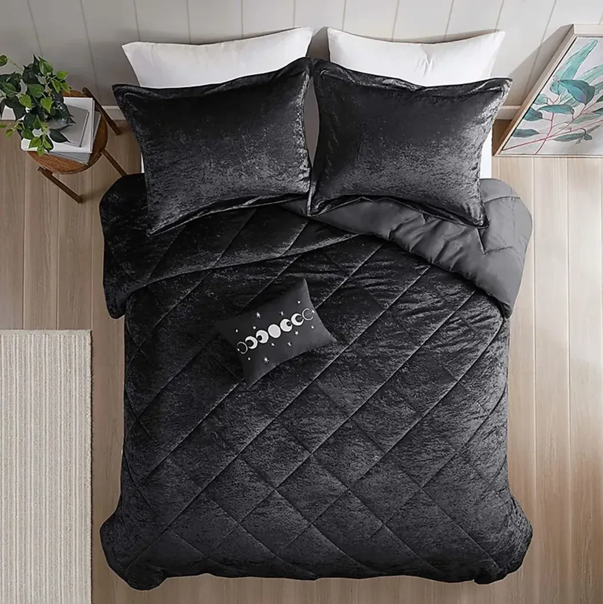 Bajaro Black King Comforter Set