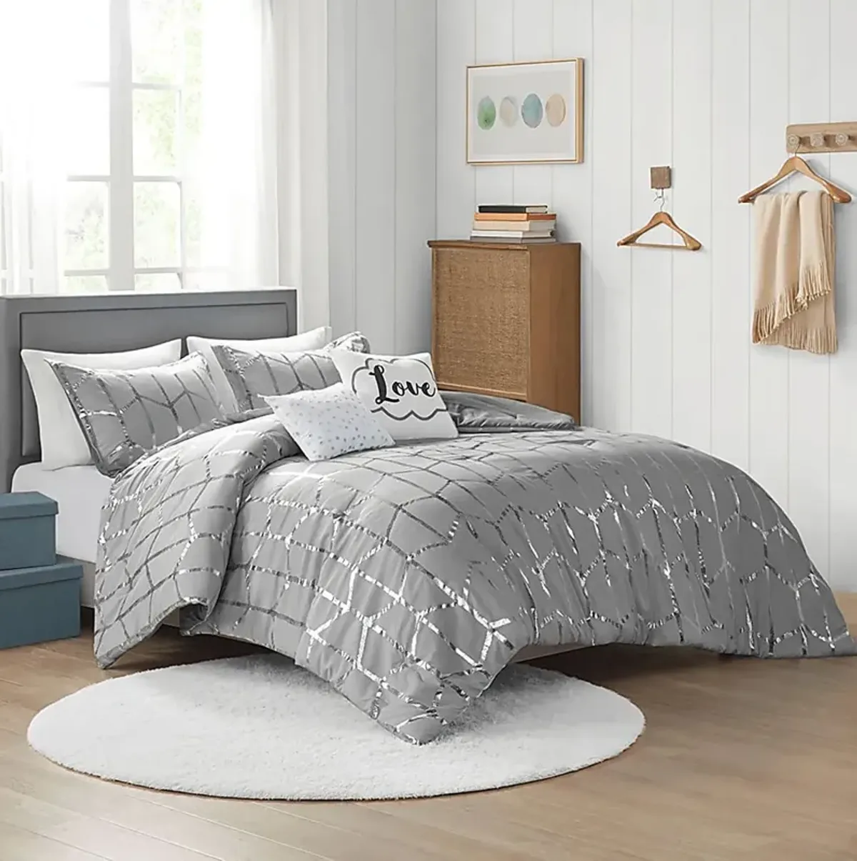 Alesi Gray King Comforter Set