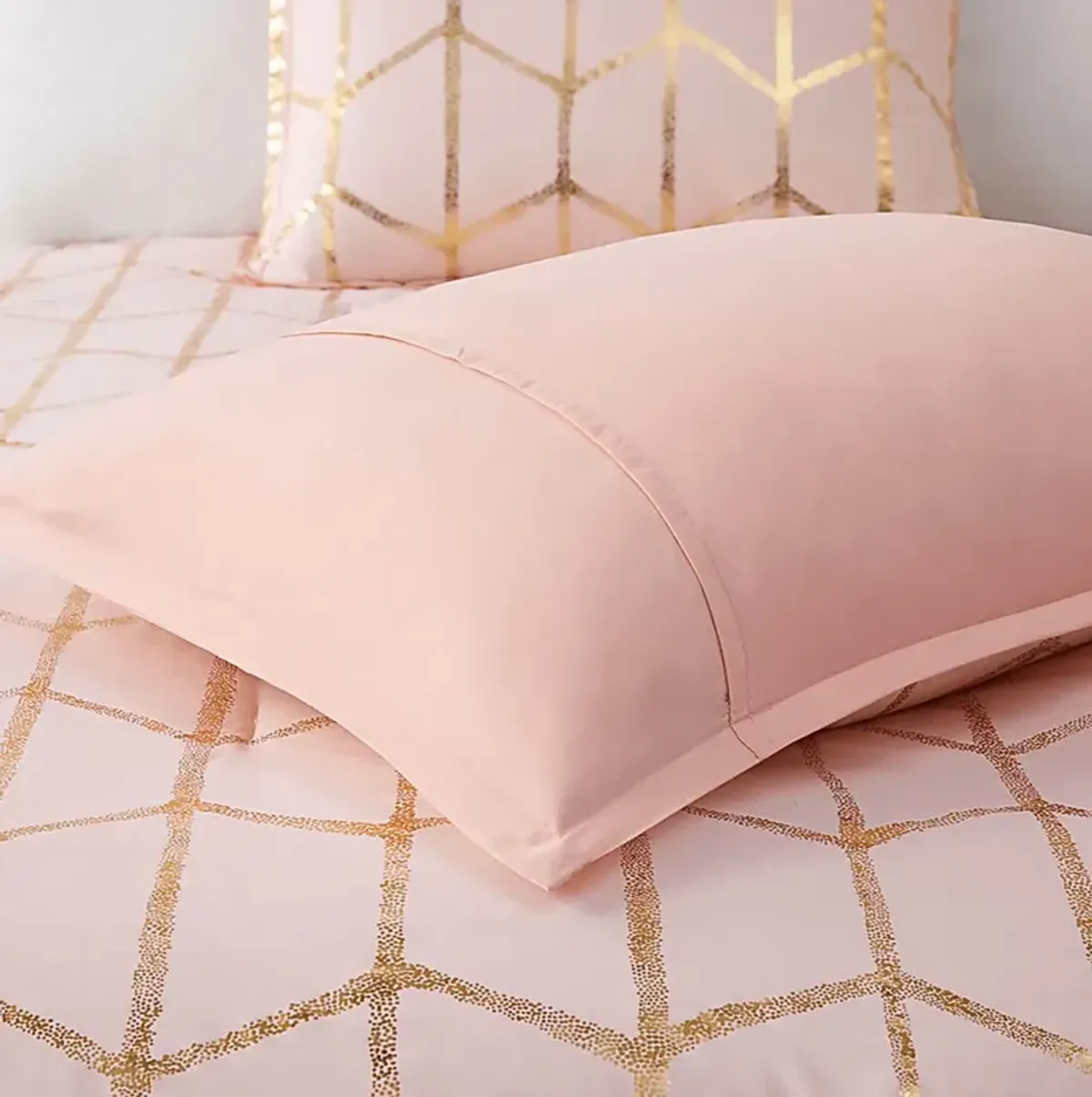 Ales Blush King Comforter Set