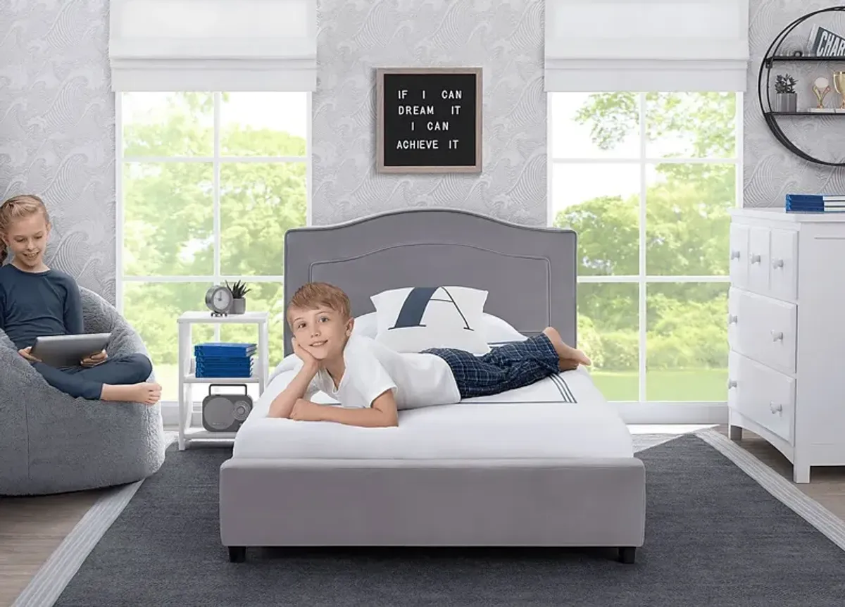 Kids Mebrie Gray Twin Bed