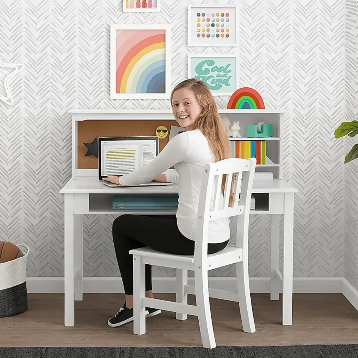 Kids Maldas White Desk and Chair Set