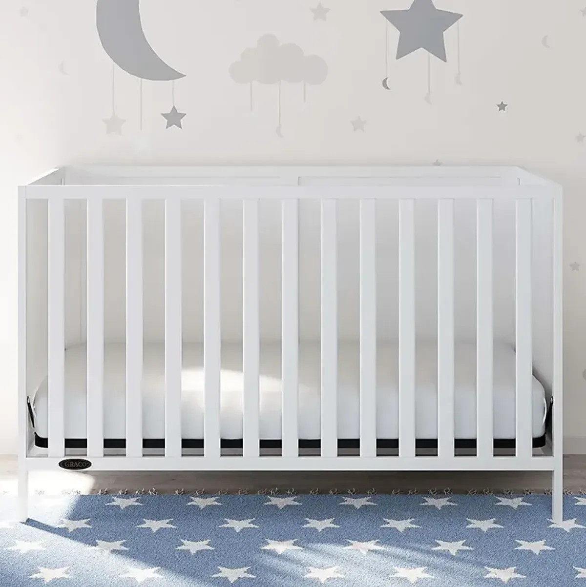 Baeleigh White Convertible Crib