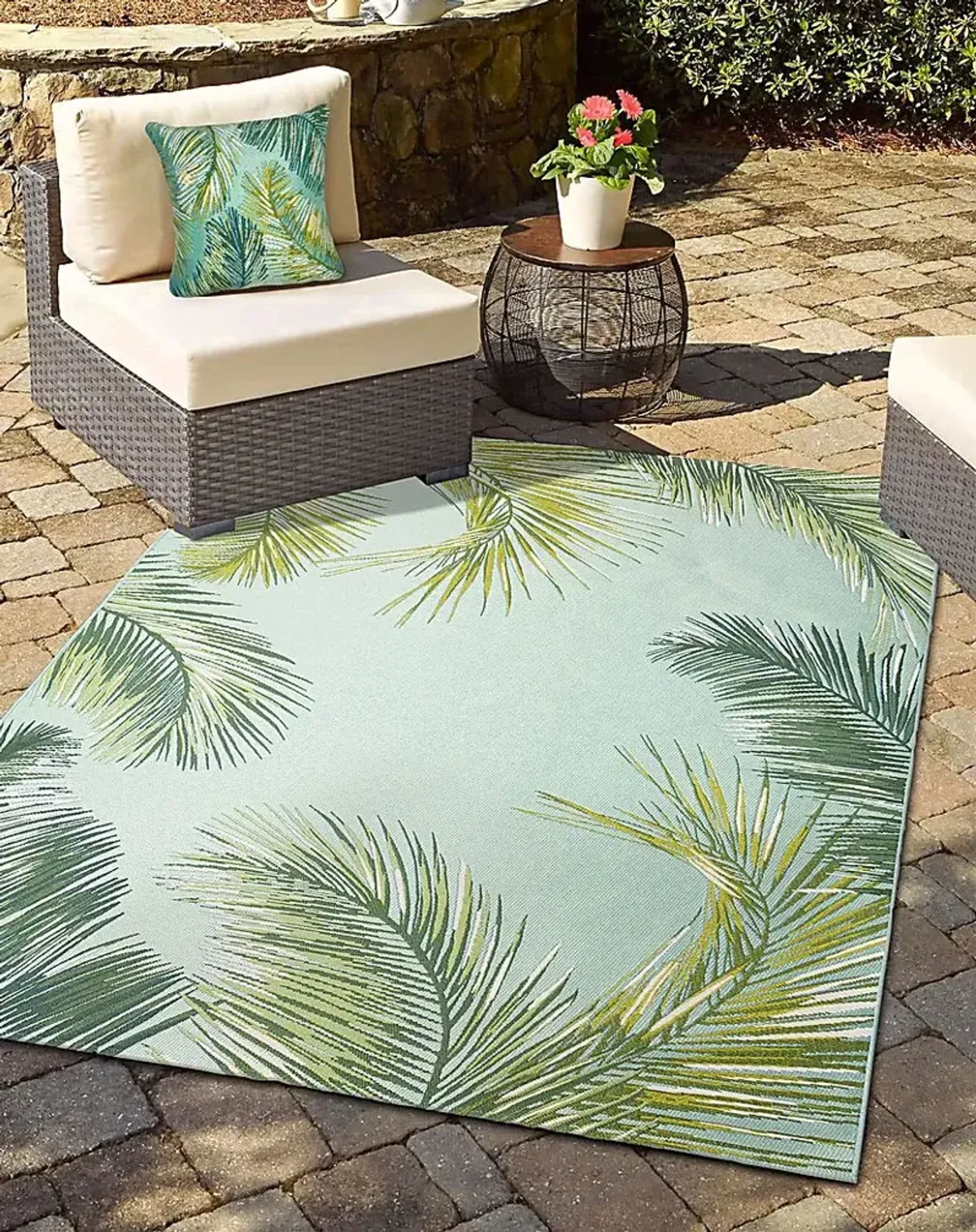 Frond Coast Aqua Indoor/Outdoor Accent Pillow