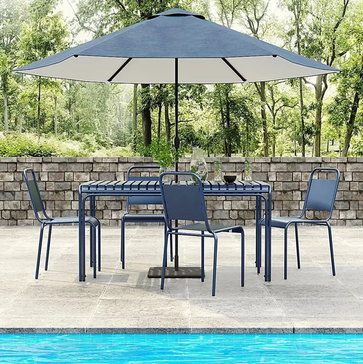 Outdoor Impatiens Blue Dining Table