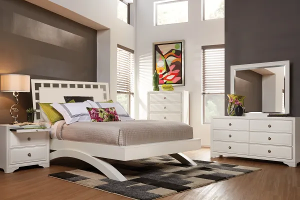 Belcourt White 5 Pc Queen Lattice Bedroom