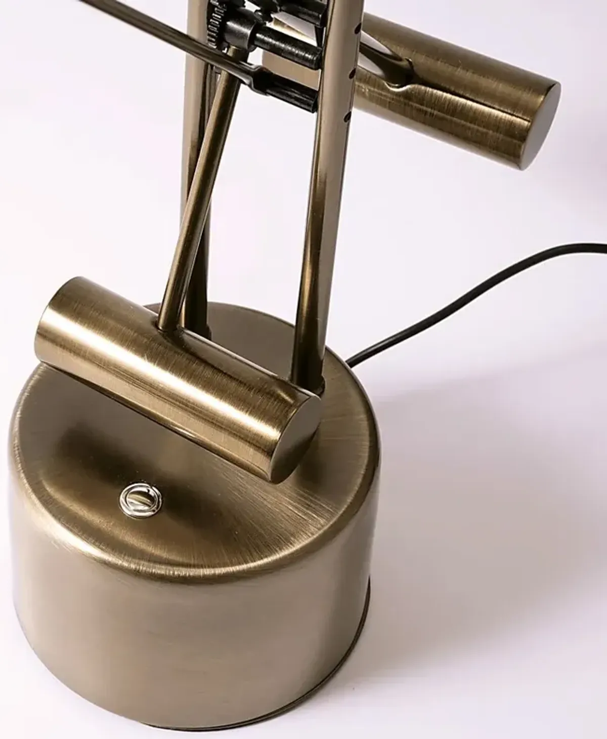 Oconee Summit Brass Lamp