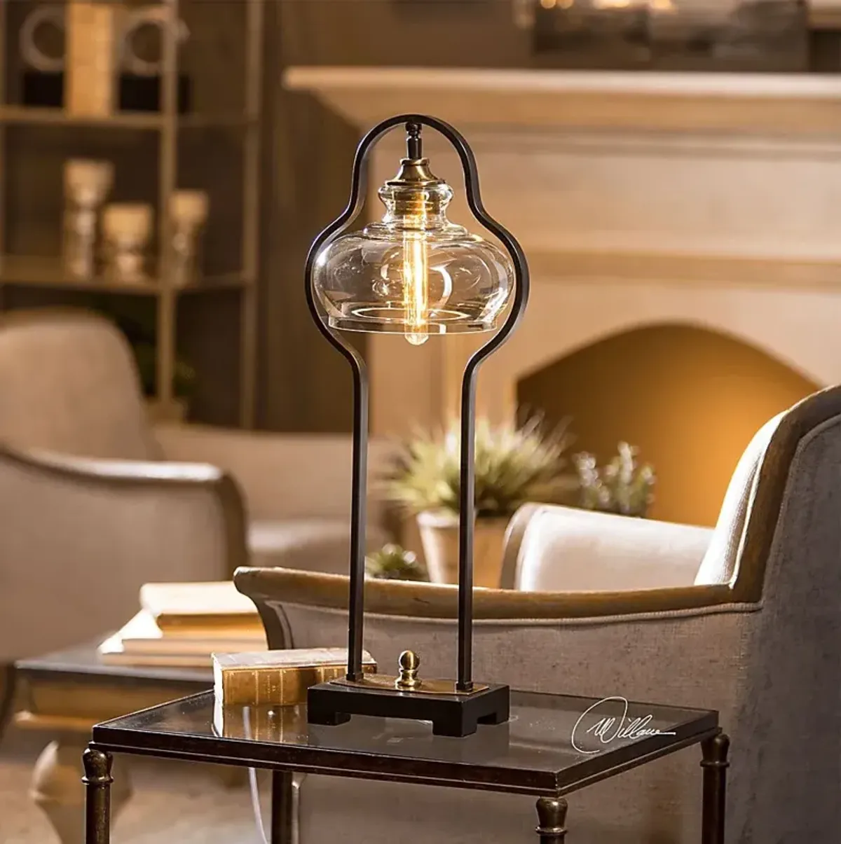 Camel Hill Black Lamp