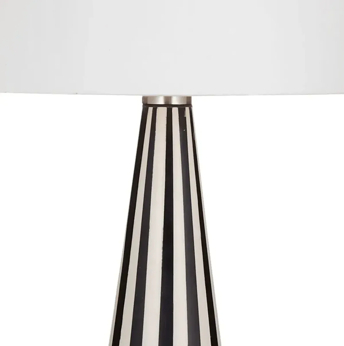 Delaire Loop Black Lamp