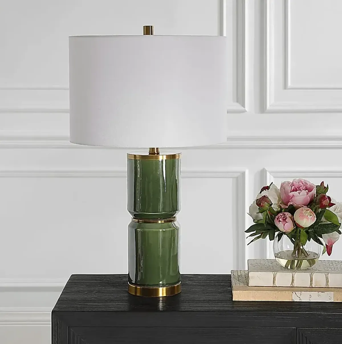 Valesca Circle Green Lamp