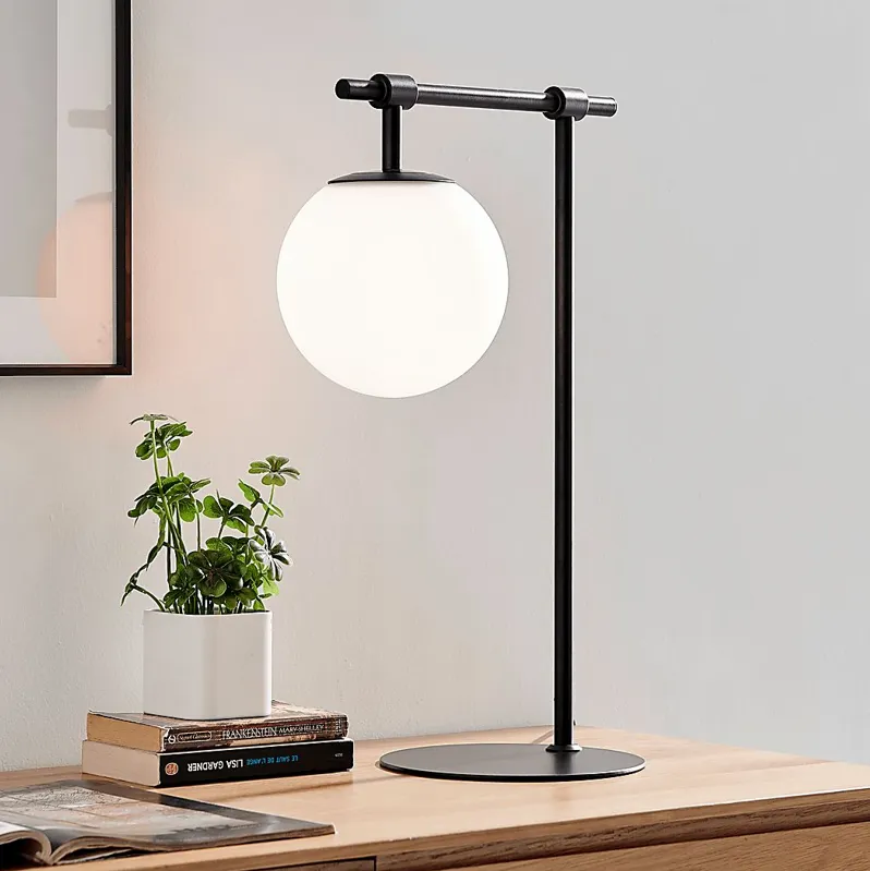 Interlake Place Black Lamp