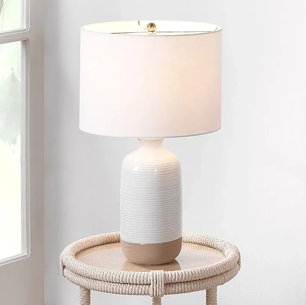 Queller Boulevard White Lamp