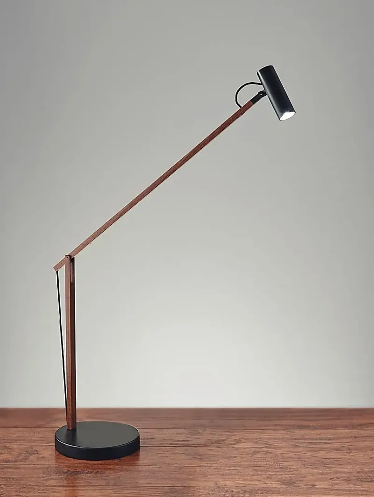 Crowson Walnut Lamp