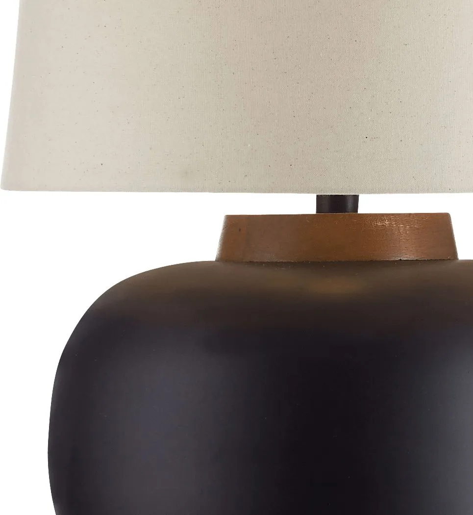 Yent Estates Black Lamp