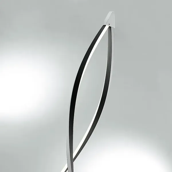 Pinnacle Point Black Floor Lamp