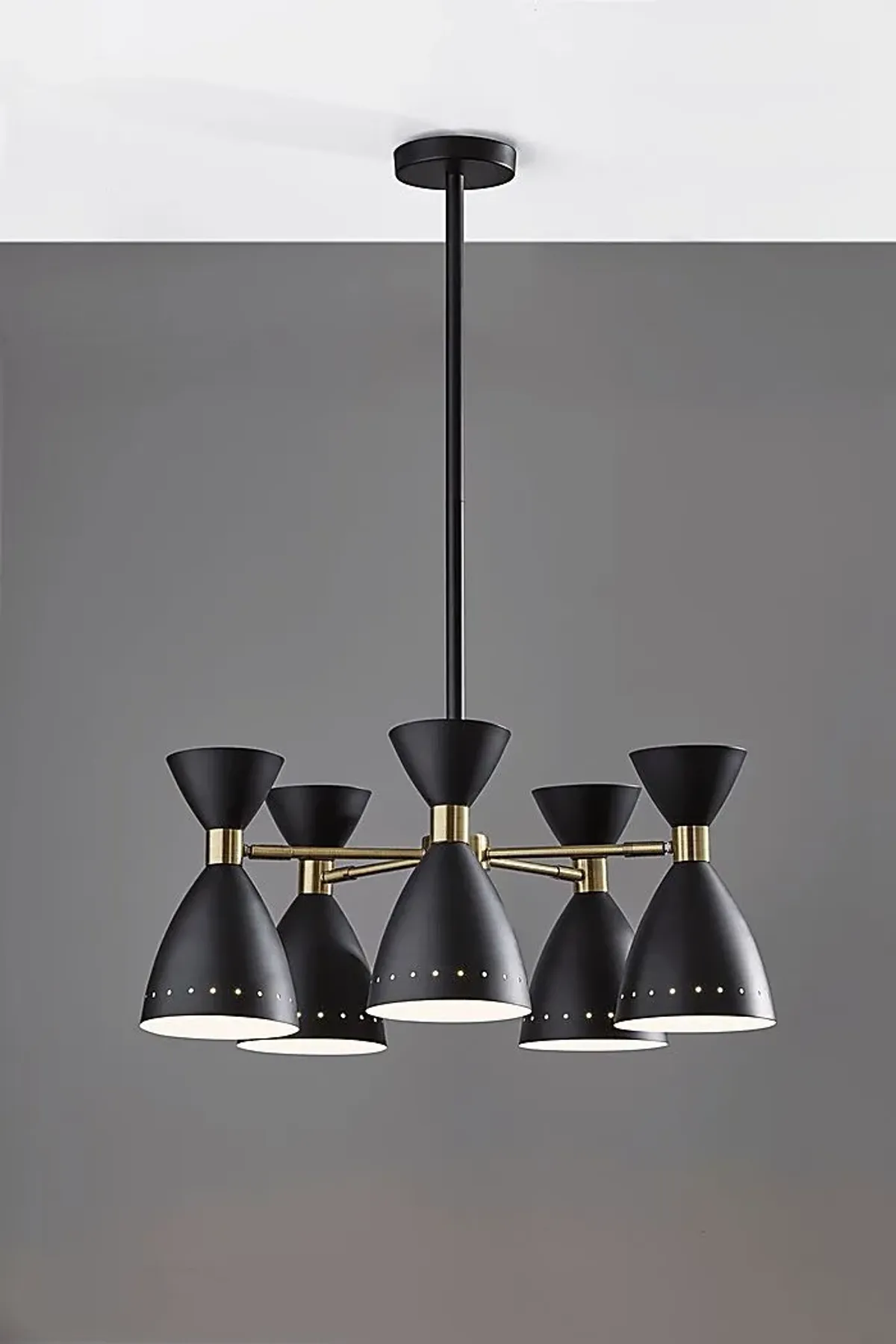 Jules Drive Black Pendant