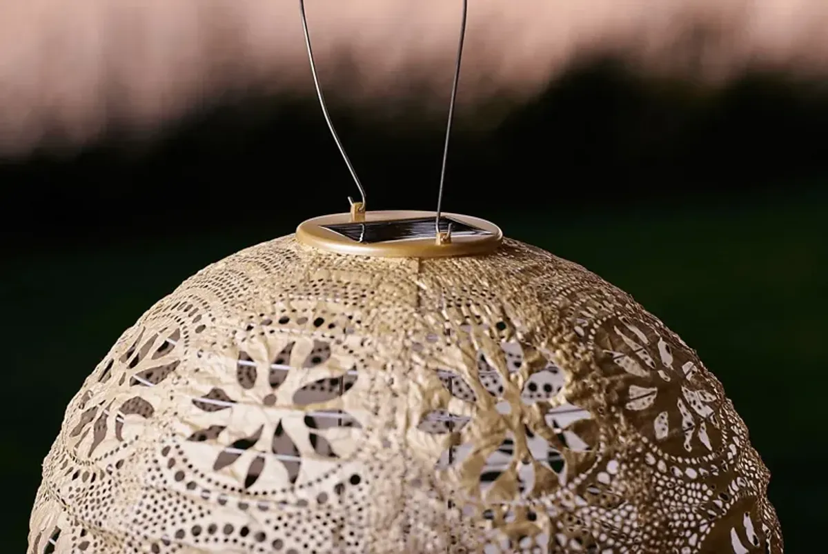 Floral Medallion Pearl Outdoor Solar Lantern