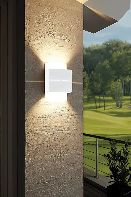 Notlee Island White Outdoor Sconce