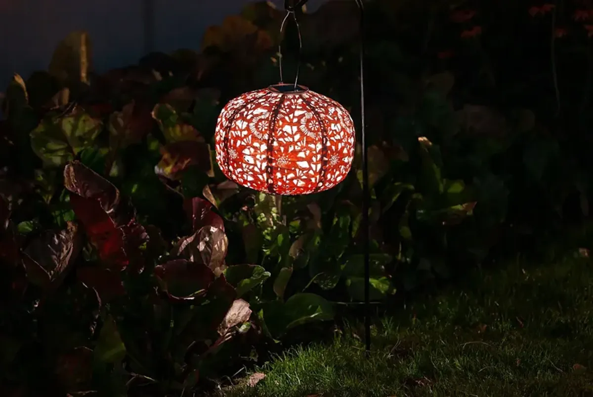 Irian Island Outdoor Clay Solar Lantern