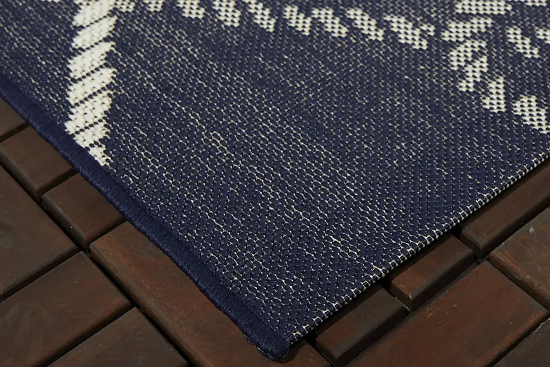 Brizo Navy 5'3 x 7' Indoor/Outdoor Rug