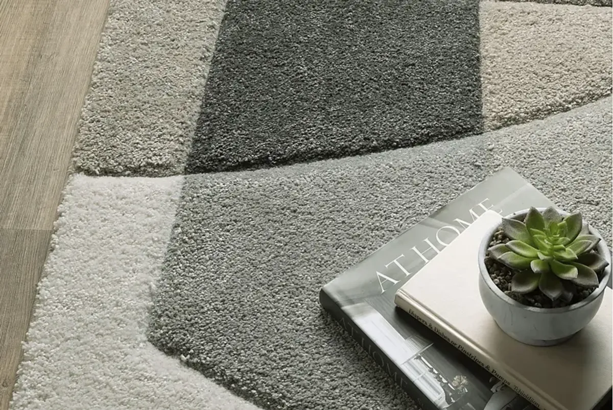 Dominic Beige 5'3 x 7'6 Rug