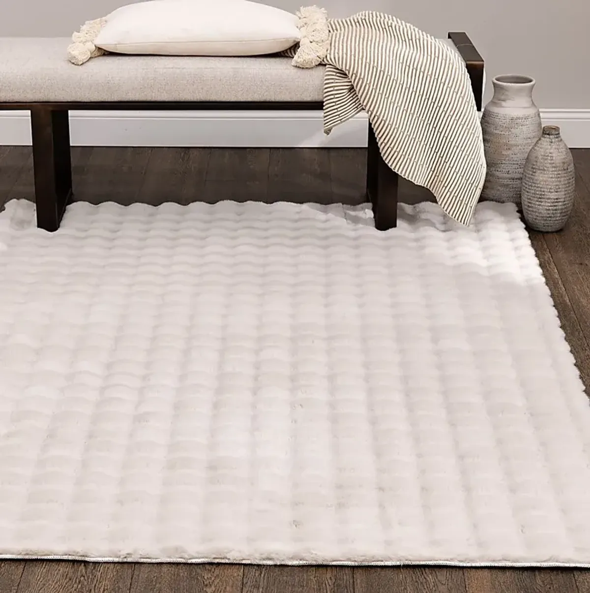 Bubble Minky Ivory 5' x 7' Rug