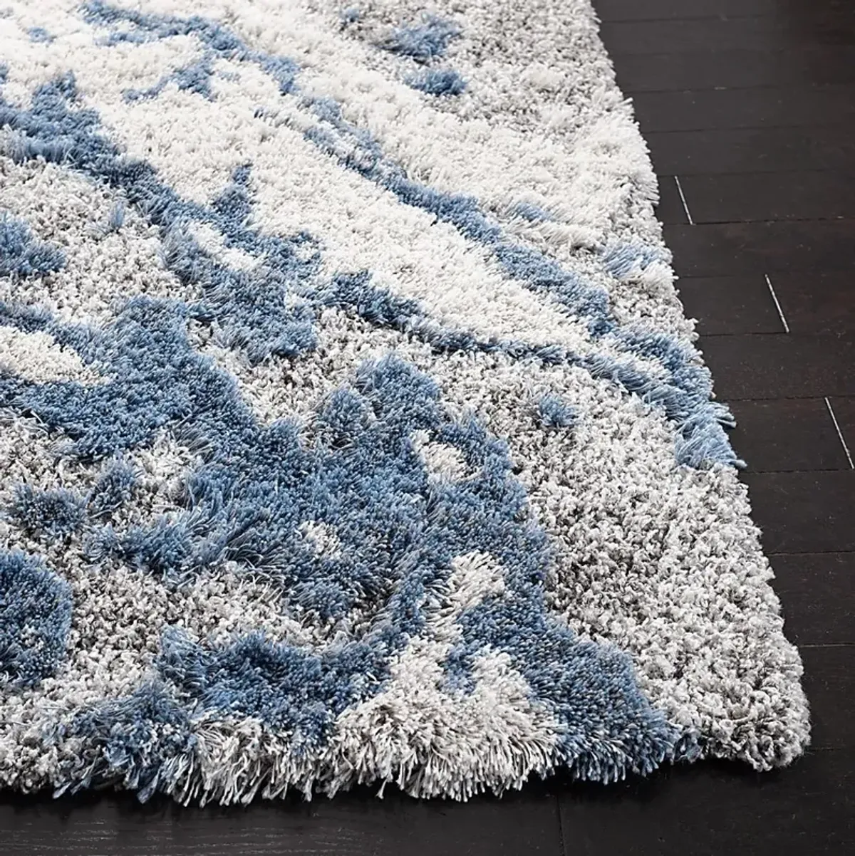 Aquatica Blue 5'3 x 7'7 Rug