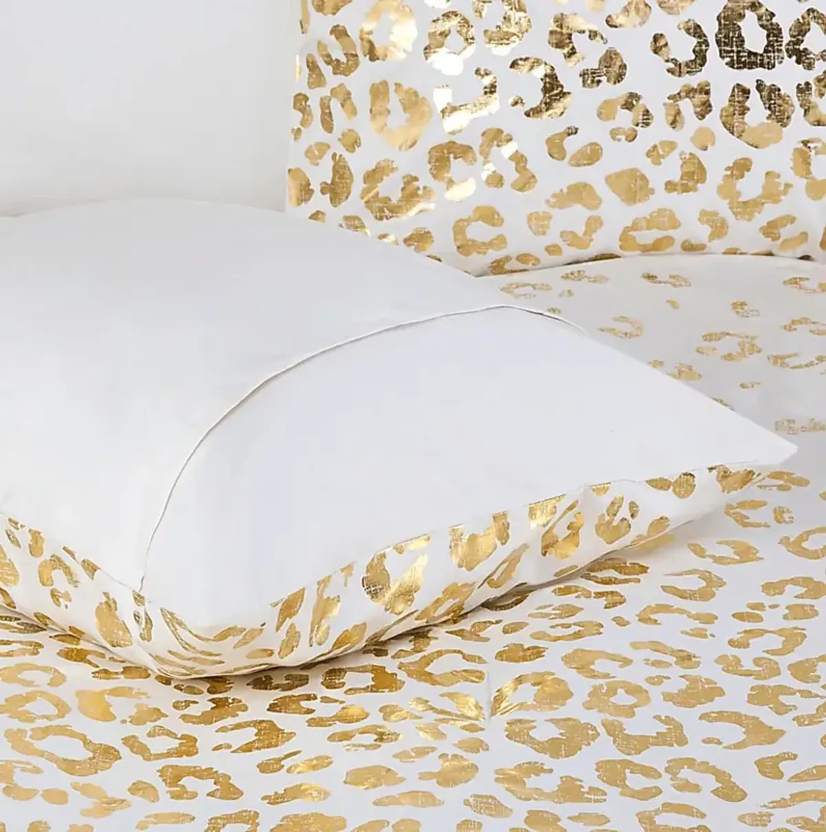 Kids Leopard Chic Ivory 4 Pc Twin XL Comforter Set