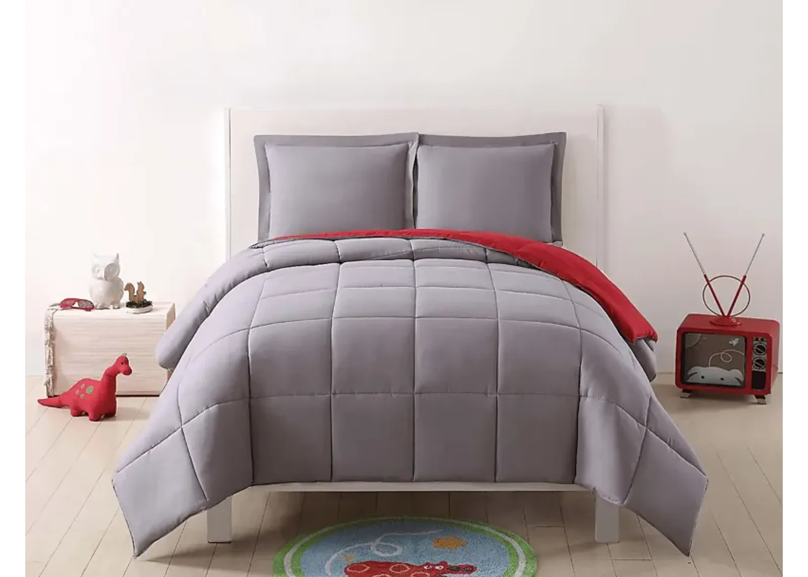 Kids Boyette Gray/Red 3 Pc Full/Queen Comforter Set