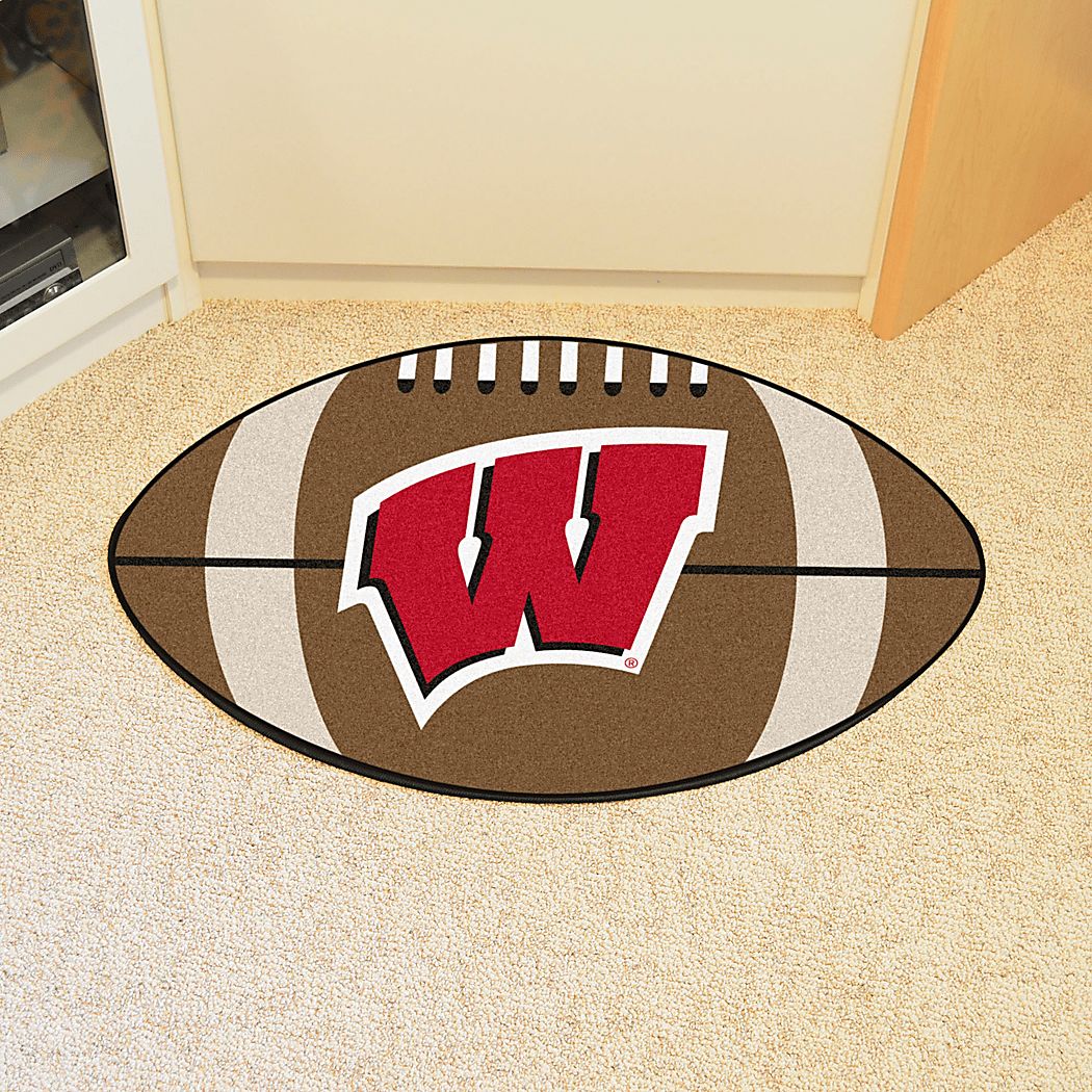 NCAA Football Mascot University of Wisconsin 1'6"" x 1'10"" Rug