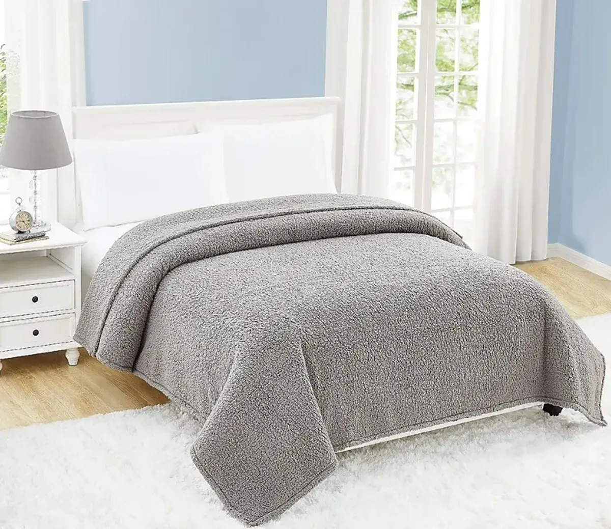 Kids Plush Cloud Gray Full/Queen Blanket