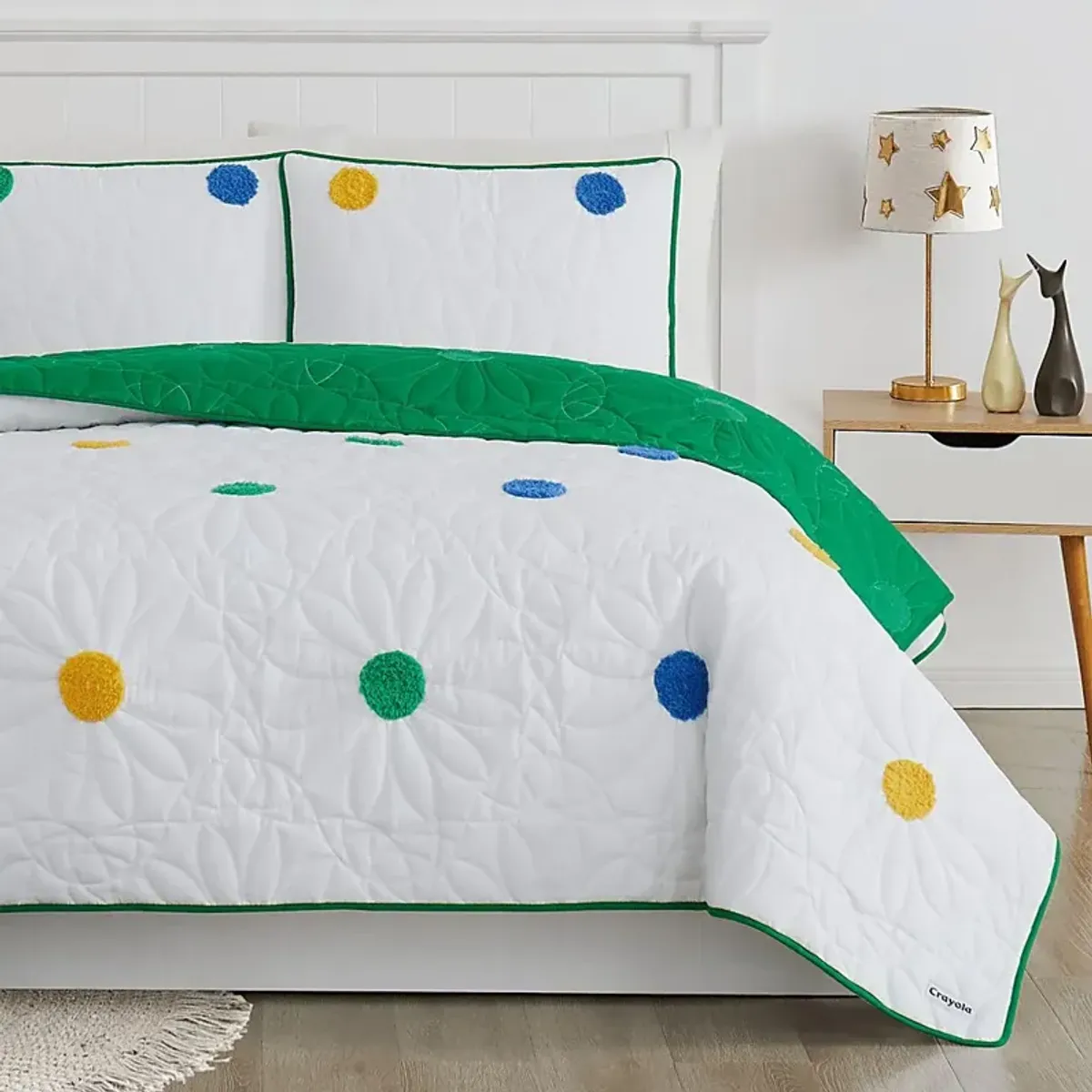 Kids Happy Dot White 2 Pc Twin Quilt Set